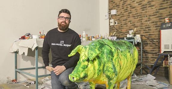 Samuel López-Lago presenta su obra del Iberian Pork Parade:: LUCAS GARRA