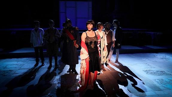 Pase gráfico de la obra de teatro "El eunuco", que se representó en la última edición del Festival. 