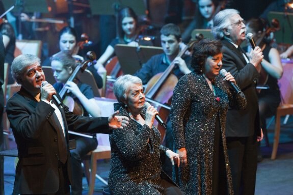 Mocedades celebra la gira de su 45 aniversario en López de Ayala