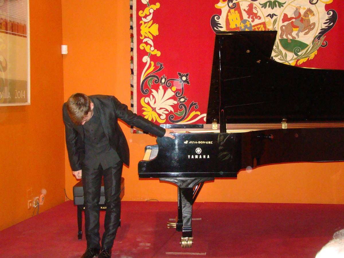 Pablo Márquez agradecido por el calor de los aplausos del público sevillano.