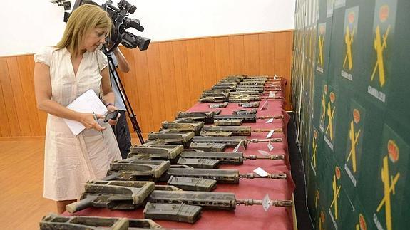 El juez archiva la causa contra los acusados de robar las armas de Bótoa