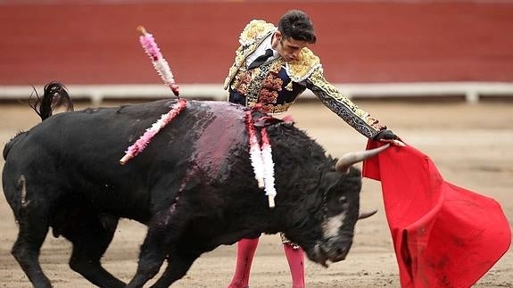 Talavante, dos orejas en Aguascalientes