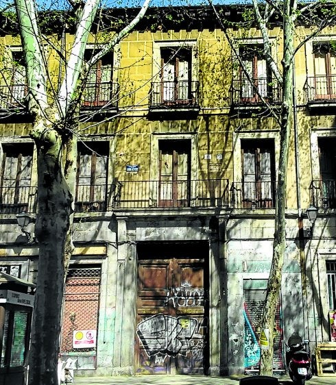 Al Ministerio se accede por el Palacio de la Duquesa.