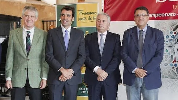 Rodríguez (sgundo por la derecha), en noviembre:: ABC CÓRDOBA