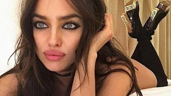 Un Selfie De Irina Shayk Se Vuelve Viral ¿está Desnuda O Vestida Hoy