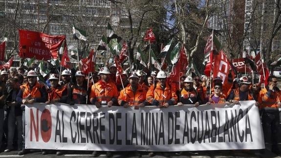 Manifestación en Madrid de los mineros extremeños de Aguablanca:. EFE