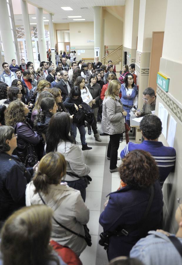 Opositores a camarero-limpiador en las pruebas de 2011. :: 