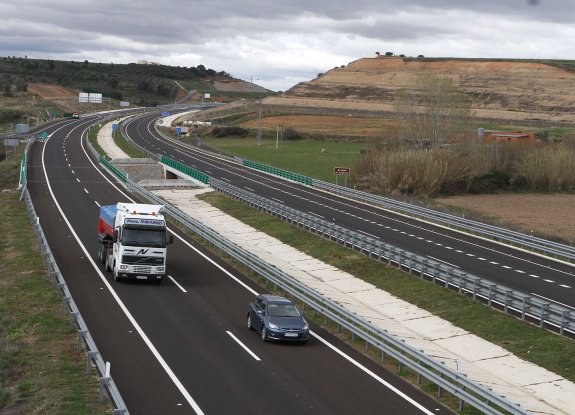 Autonómica EX-A1 entre Coria y Moraleja. Es el último tramo de autovía inaugurado en la región. :: hoy