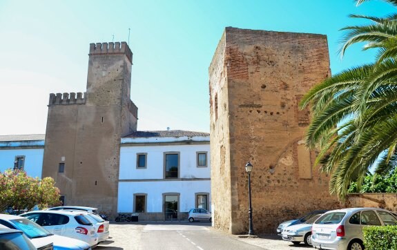 Torre de Santa María y de los Acevedos en la Alcazaba. :: hoy