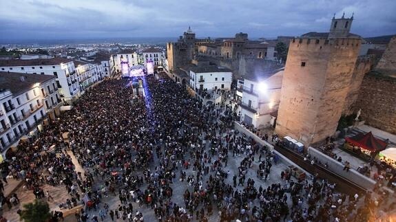 Plaza Mayor de Cáceres, el pasado viernes 5, primer día del Festival Womad