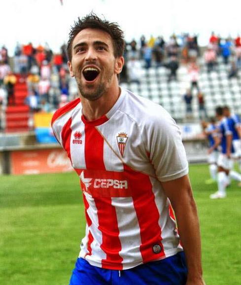 El extremeño Joselu celebra un gol con el Algeciras la pasada temporada. :: HOY 