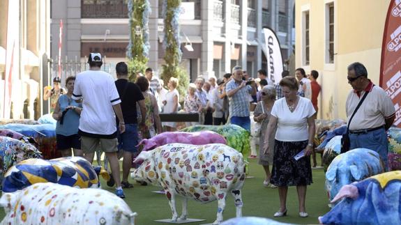 La exposición 'Iberian Pork Parade' se podrá visitar en Murcia hasta el 12 de septiembre