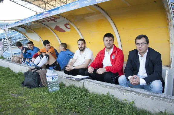 Pastelero llegó al banquillo del Badajoz en enero de 2015 y curiosamente debutó en Plasencia. :: PAKOPÍ