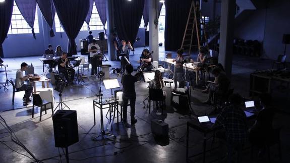 Container Ensemble ofrece un concierto de música vanguardista