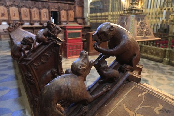 Finaliza la restauración de la sillería del coro de la catedral
