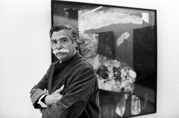 Antoni Clavé, en 1983, durante una exposición en Niza. :: HOy
