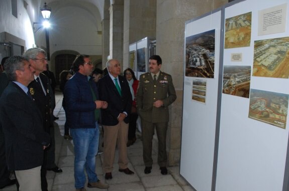 Exposición del ejército en el Líbano