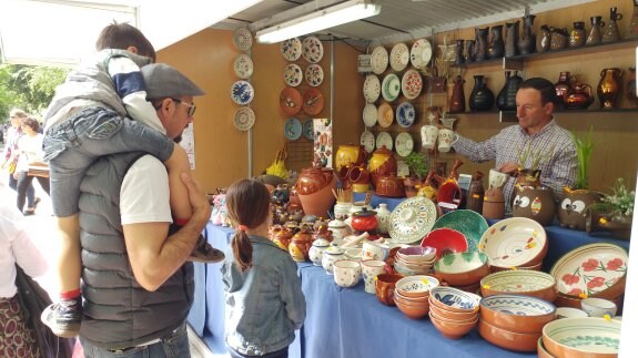 Los puestos estarán abiertos desde las once de la mañana a diez de la noche. :: Lorenzo Cordero