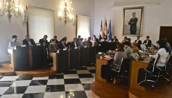Pleno de este jueves  en la Diputación de Cáceres:: LORENZO CORDERO