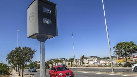 Daños sufridos por el radar en el Puente Real. :: 
