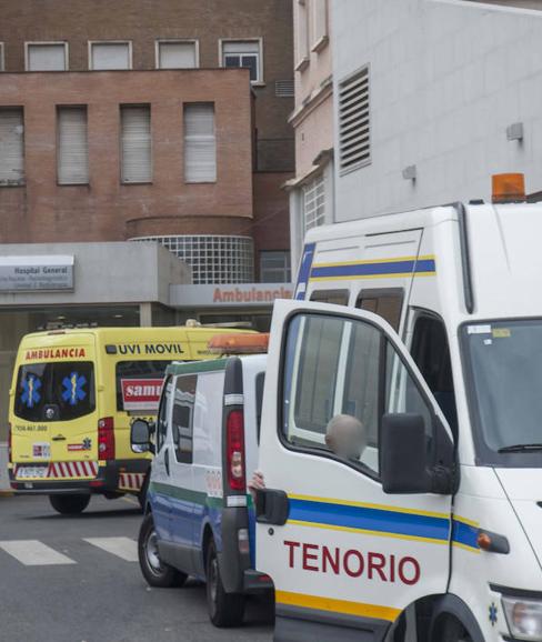 Ambulancias de Tenorio e hijos, en Sevilla.