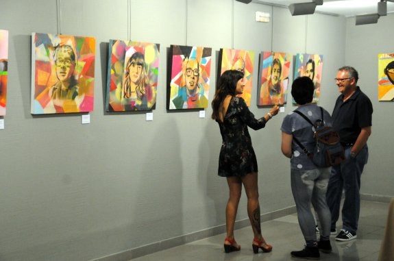 Muestra 'Sueños de la memoria' de personas discapacitadas que se expuso en Caja Badajoz. :: hoy