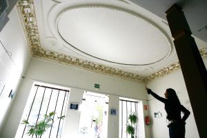 El dios Cronos vuela desorientado