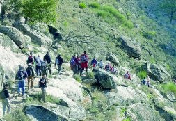 El Bordón celebra el 'I Día del Senderista' para el que solicita reconocimiento regional