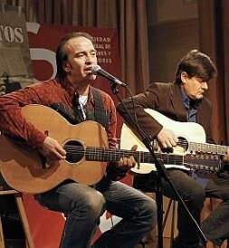 Álvaro Urquijo, líder de 'Los Secretos', que actúan hoy. /HOY.