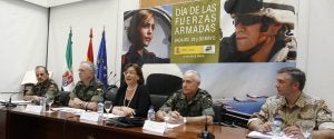 Pablo Bermudo, Virgilio Sañudo, la delegada del Gobierno Carmen Pereira, Casimiro Sanjuán, y José García presentaron los actos en Badajoz. ::                             ALFONSO