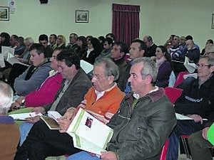 Asamblea celebrada en diciembre en Valdehúncar. ::                             MAM