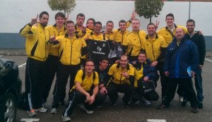 Plantilla y técnicos de la expedición del Escubal, poco después de lograr el objetivo. ::                             ESCUBAL
