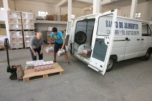 Almacén del Banco de Alimentos de Cáceres, ubicado en el barrio de Aldea Moret. ::                             HOY