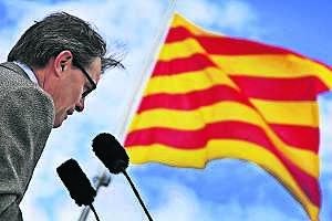 Artur Mas, en el acto de inauguración de unas obras en el municipio barcelonés de Torrelavit, el pasado 18 de mayo. ::
JORDI BEDMAR / EFE