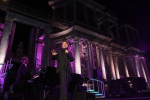 Actuación de Raphael en el Teatro el 31 de agosto. ::                             J. M. ROMERO