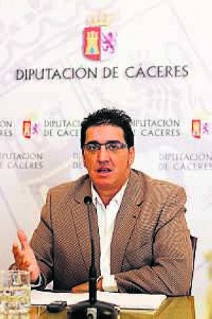 Saturnino López Marroyo, diputado de Infraestructuras. ::                             ARMANDO M.