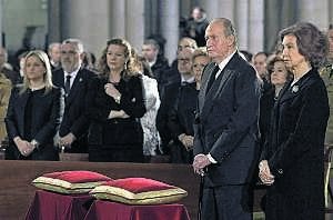 Las víctimas lloran unidas