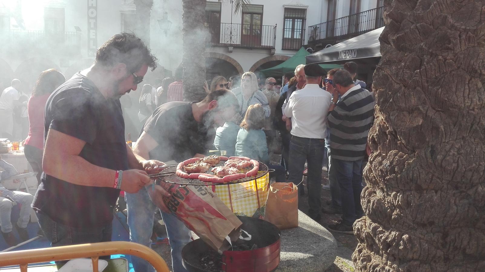 Algunas de las actividades del Carnaval en imágenes: pregón, Carnalcomedia, entierros de la Bellota y sardina, pasacalles...