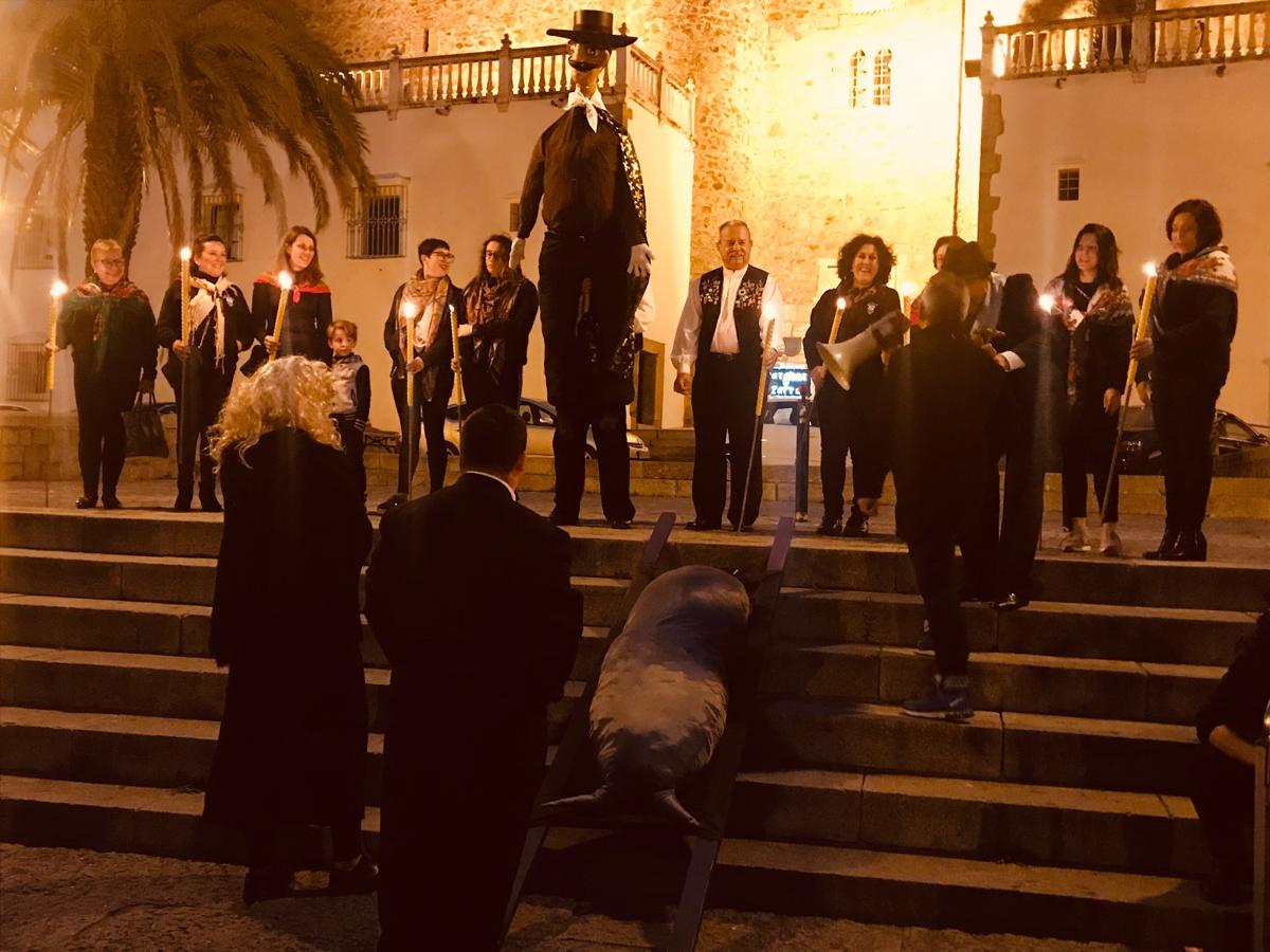 Algunas de las actividades del Carnaval en imágenes: pregón, Carnalcomedia, entierros de la Bellota y sardina, pasacalles...