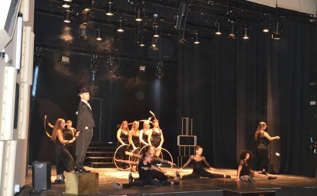 Exteatro deleitó al público con sus coreografías 