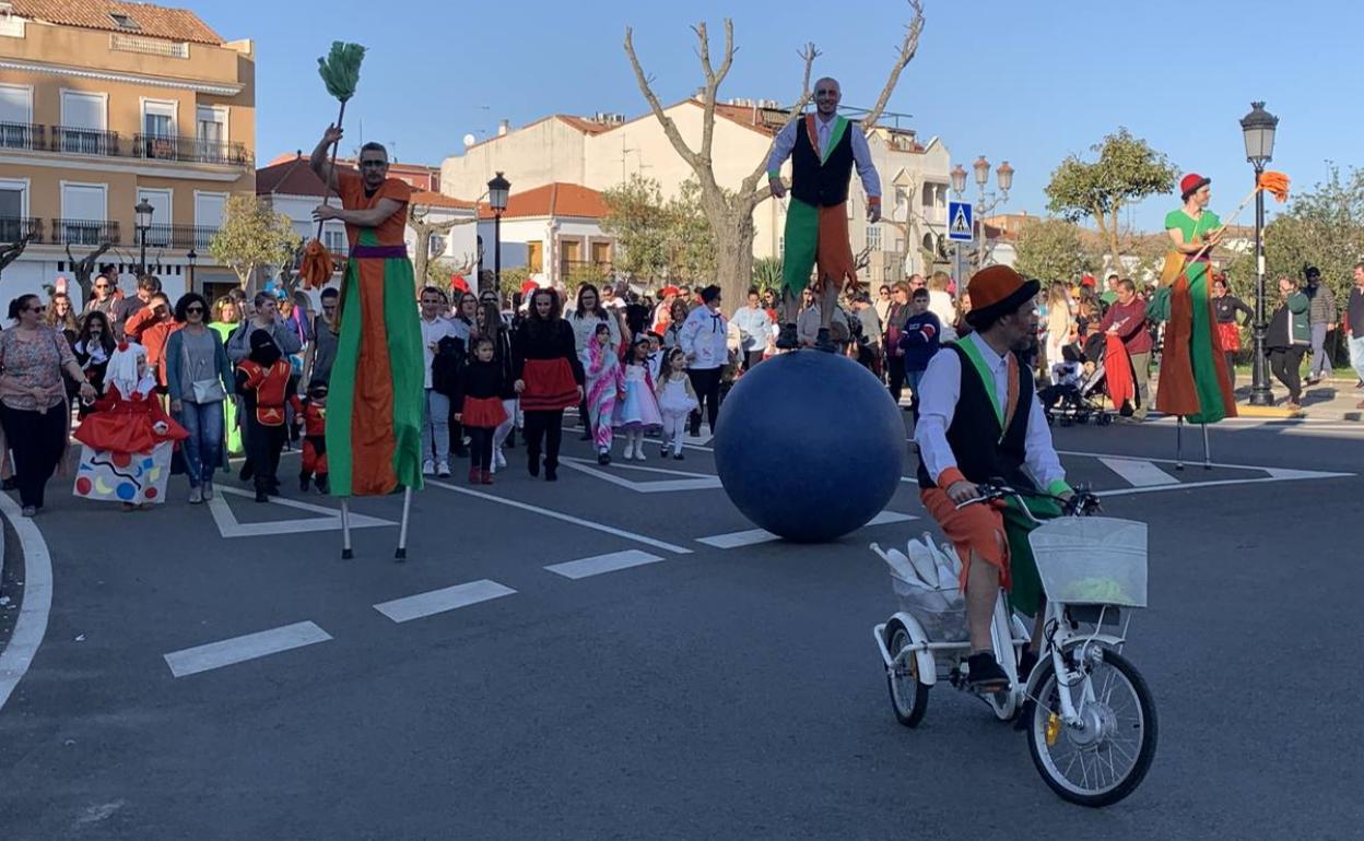 El Carnavalino a su salida 