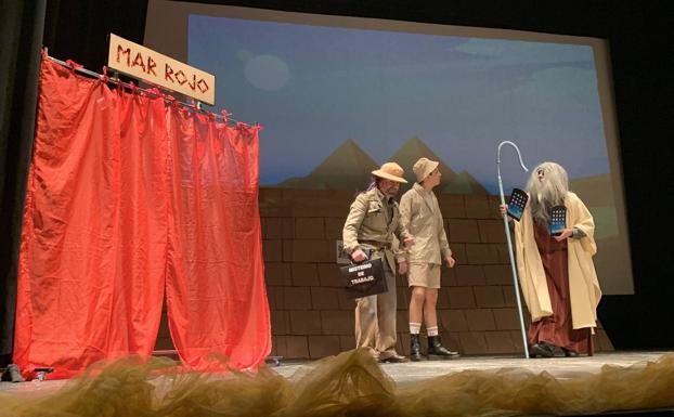 La Carnalcomedia puso el broche de oro al acto 