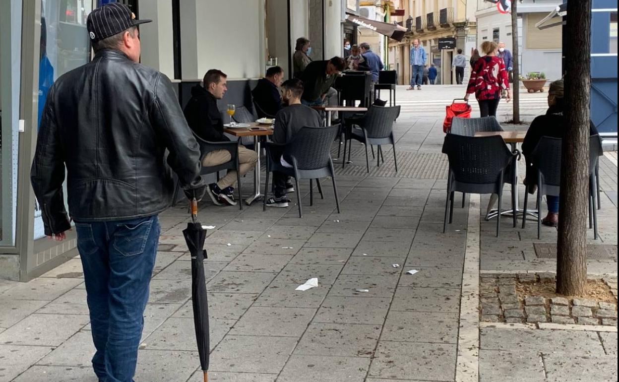 Algunas terrazas ya han vuelto a instalase con aforo limitado 