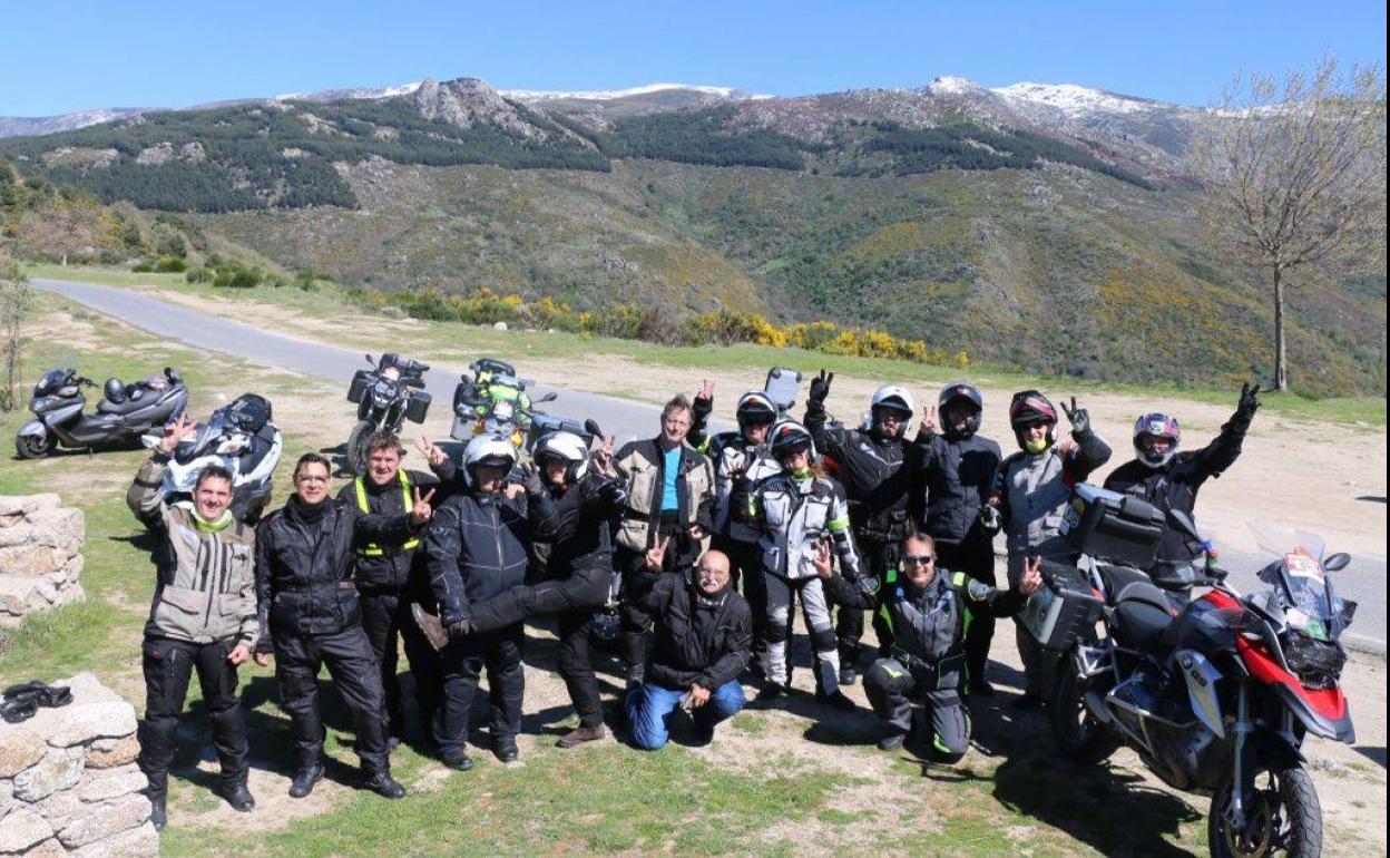 Algunos de los participantes en la ruta en una edición anterior 
