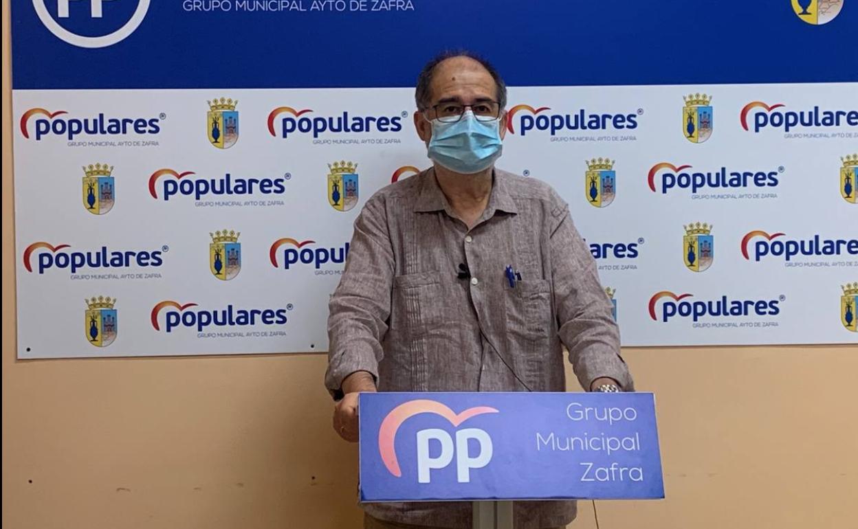 Juan Carlos Fernández durante la rueda de prensa 