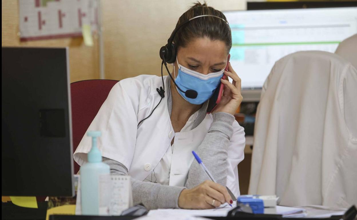 Los casos positivos diagnosticados por coronavirus continúan ascendiendo este viernes