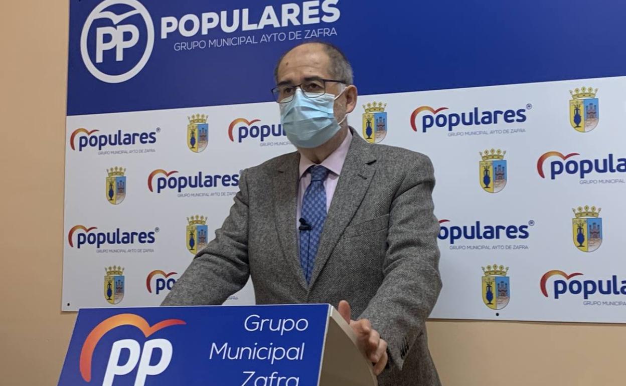 Juan Carlos Fernández durante la rueda de prensa 