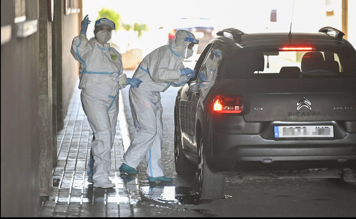 Siguen descendiendo los casos positivos por coronavirus en Zafra, aunque continúan notificándose casos positivos