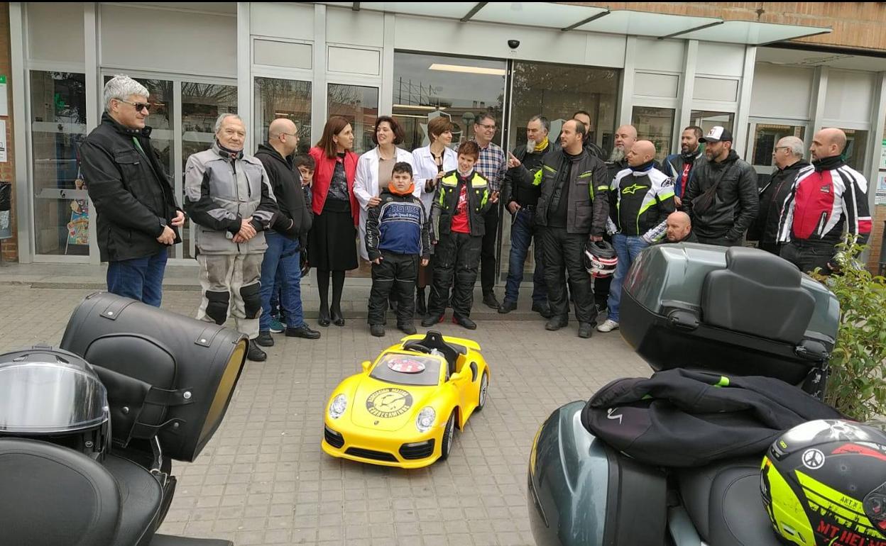La Asociación Motera Correcaminos recogerá alimentos para Zafra Solidaria