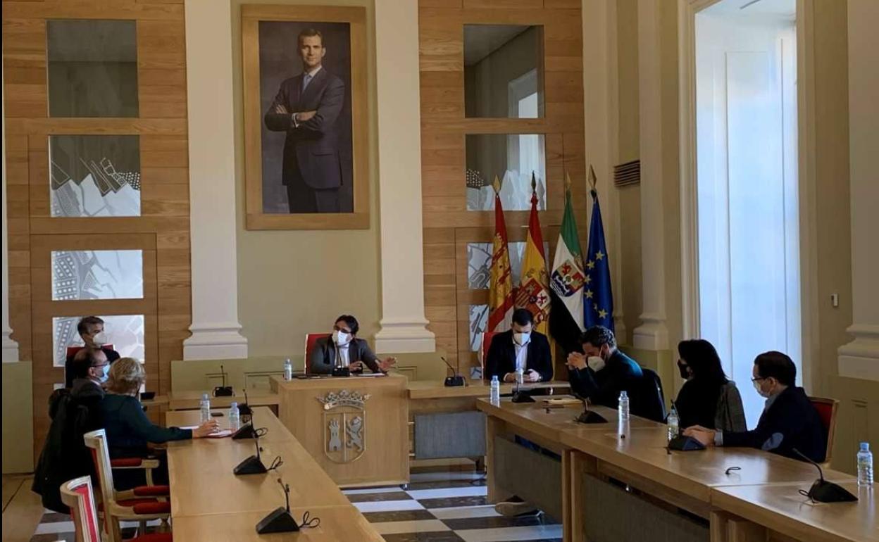 Consejo de Gobierno de la Junta de Extremadura reunido de forma extraordinaria